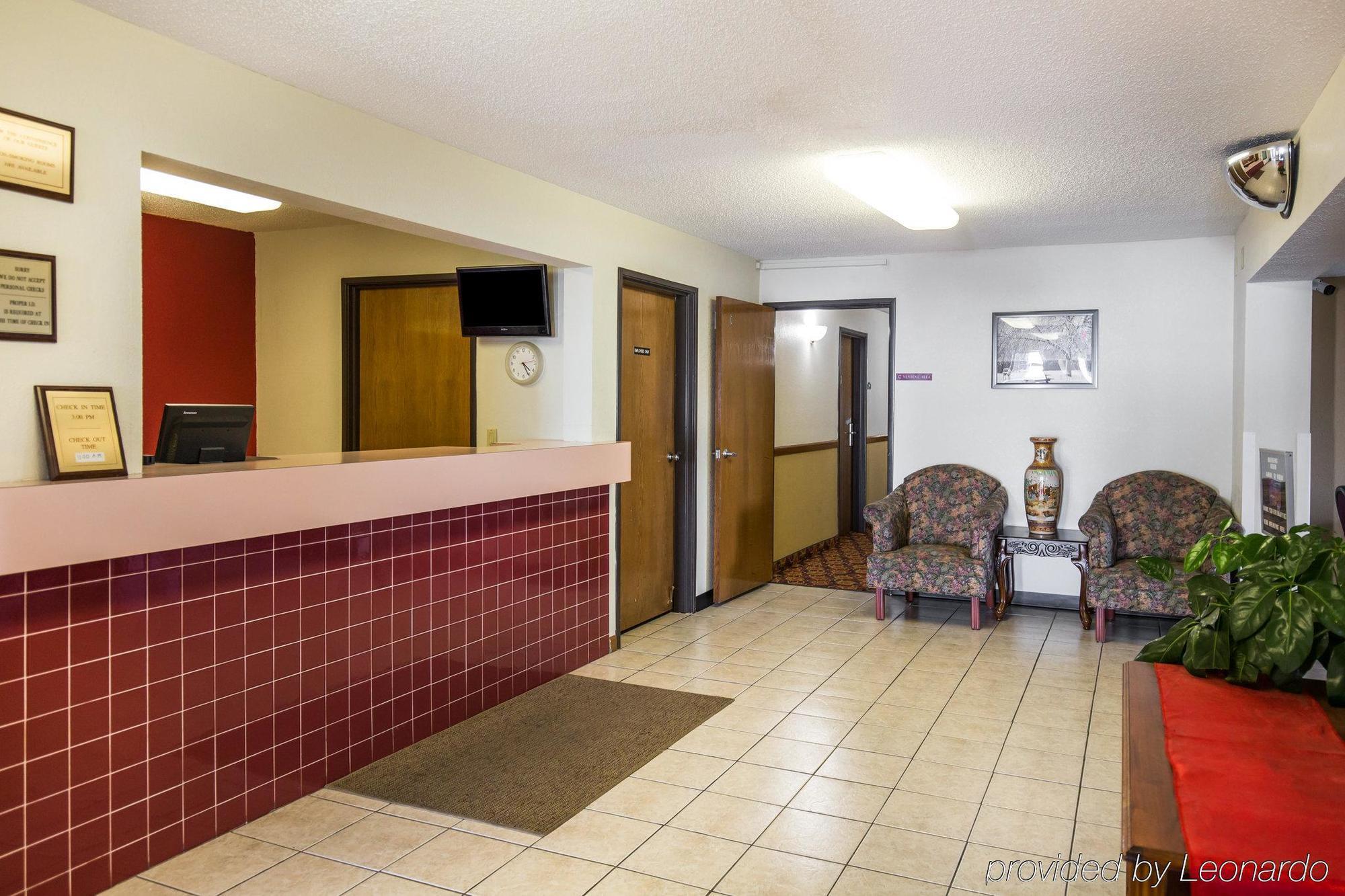 Rodeway Inn Cedar Rapids Exterior foto